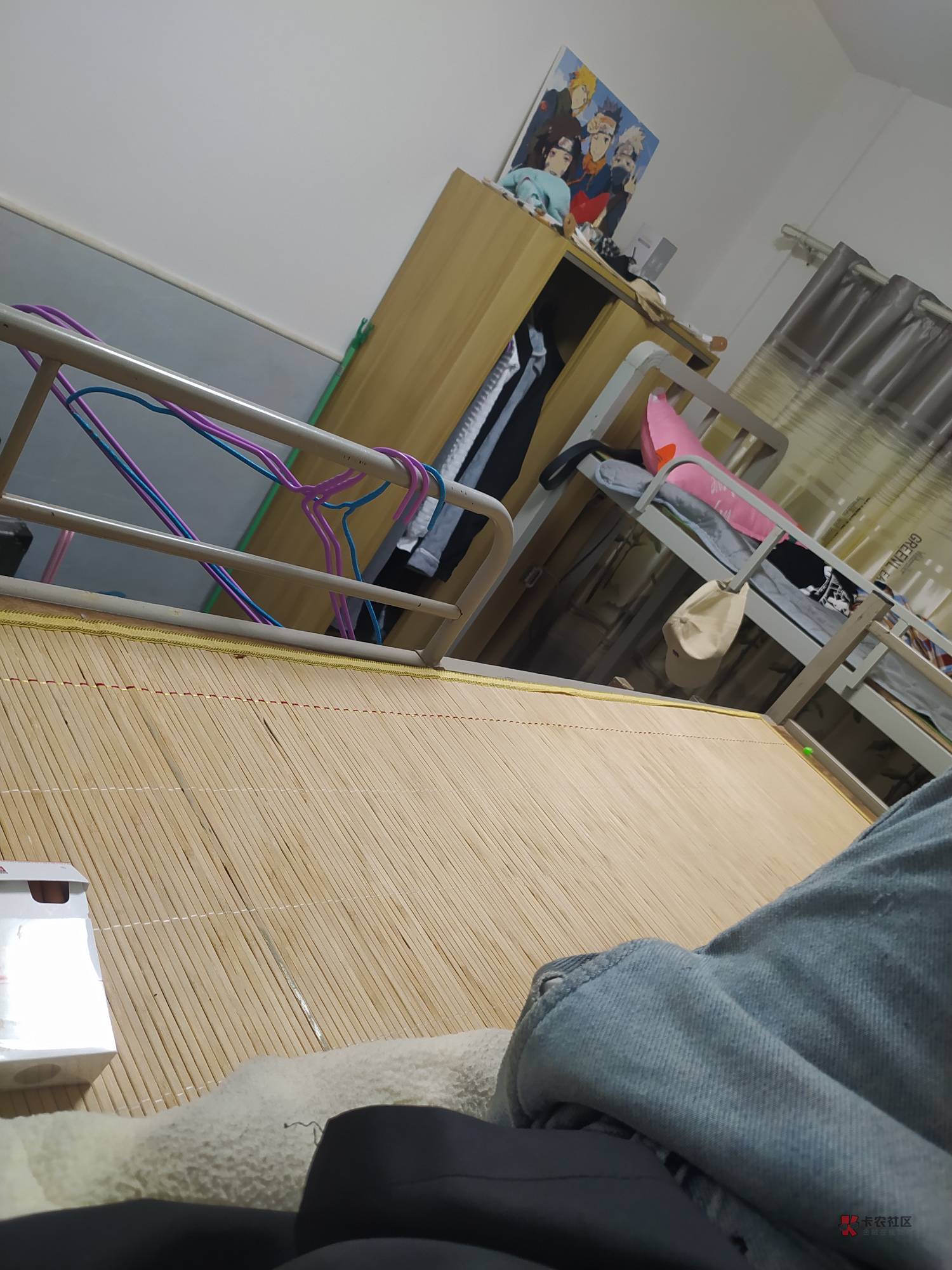 毛也撸完了，明天又要被赶出去了。唉，广州真是个悲伤的地方


85 / 作者:名不见经传 / 