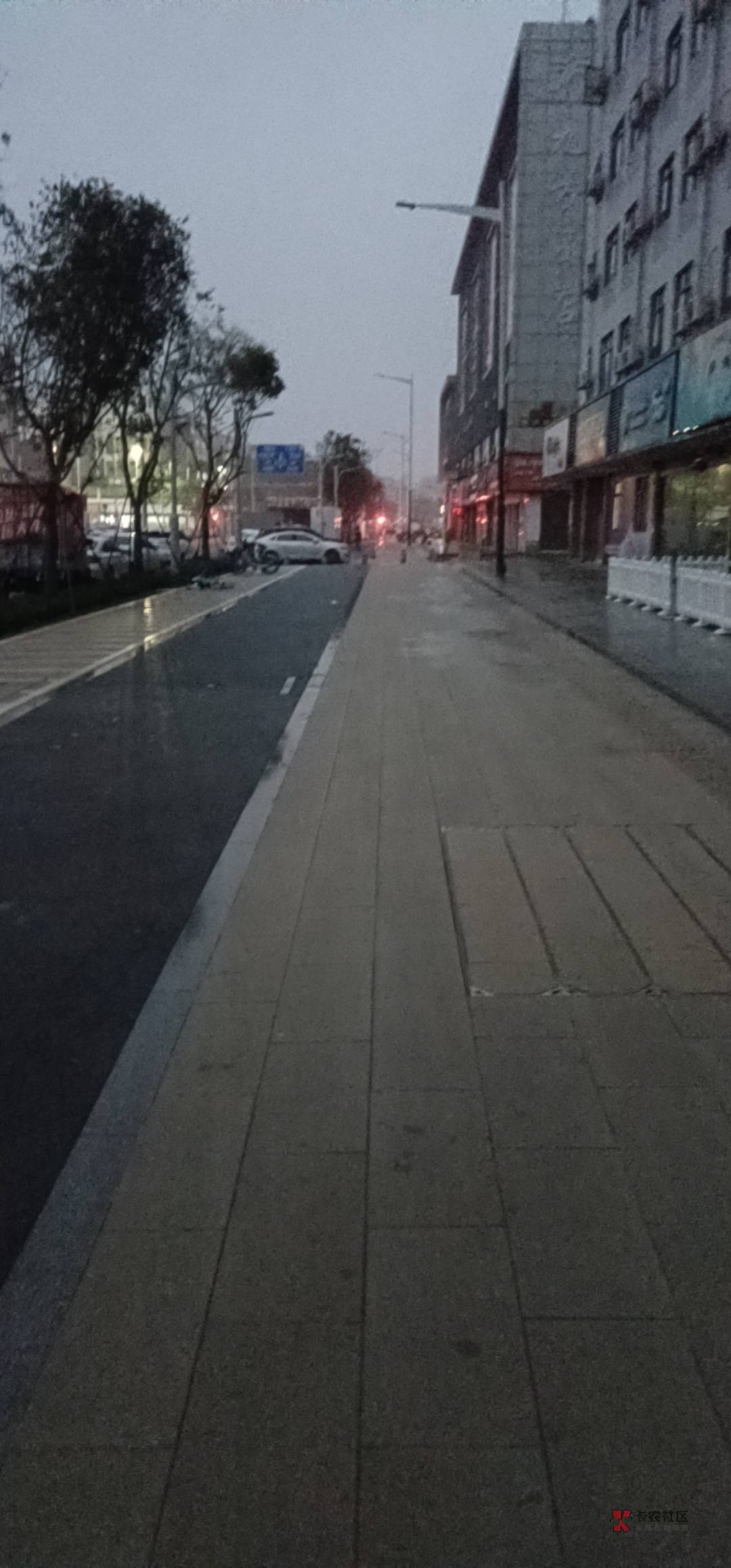老哥们早上好，细雨蒙蒙，早起的鸟儿有虫吃

68 / 作者:浮生若梦941113 / 