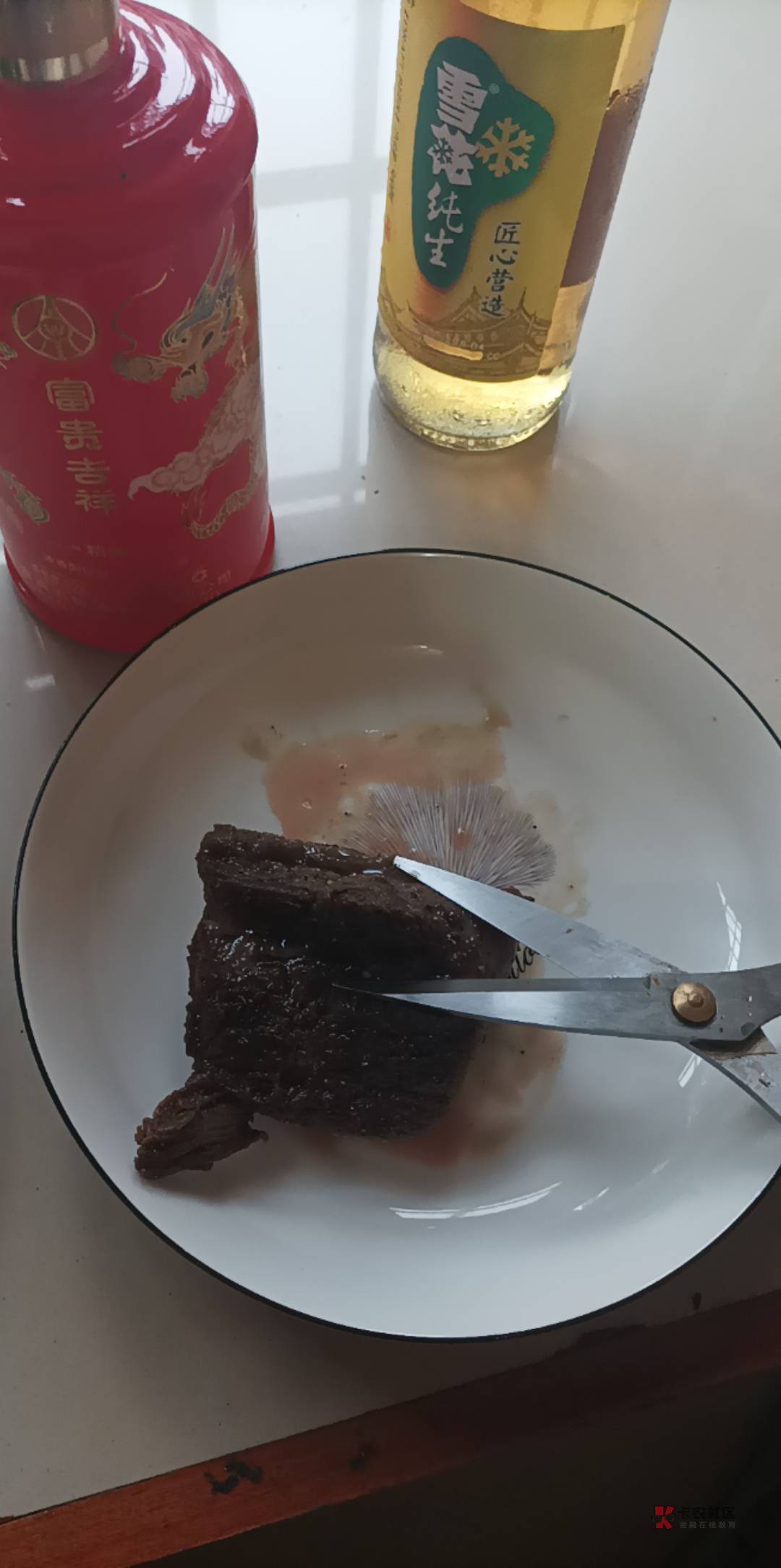 今天有酒绝不明天醉！

为了配合老农送的五粮液我已经尽力了

下午就准备好了菜市场的95 / 作者:和平之月 / 