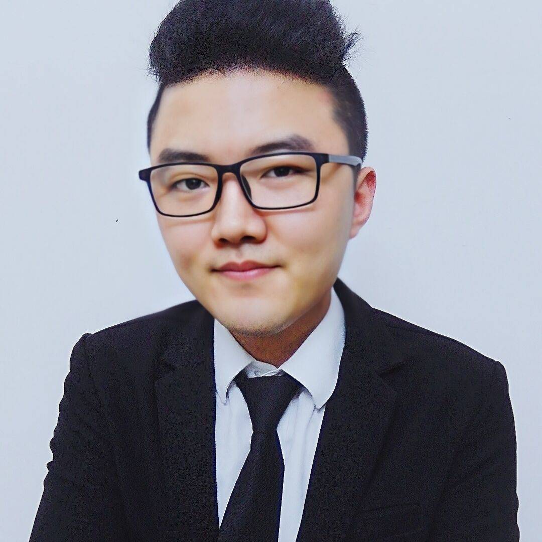兄弟们，我叫李大海，老家重庆荣昌的，今年28岁，图片是我。大家也可以喊我狐臭哥，狐20 / 作者:狐臭男 / 