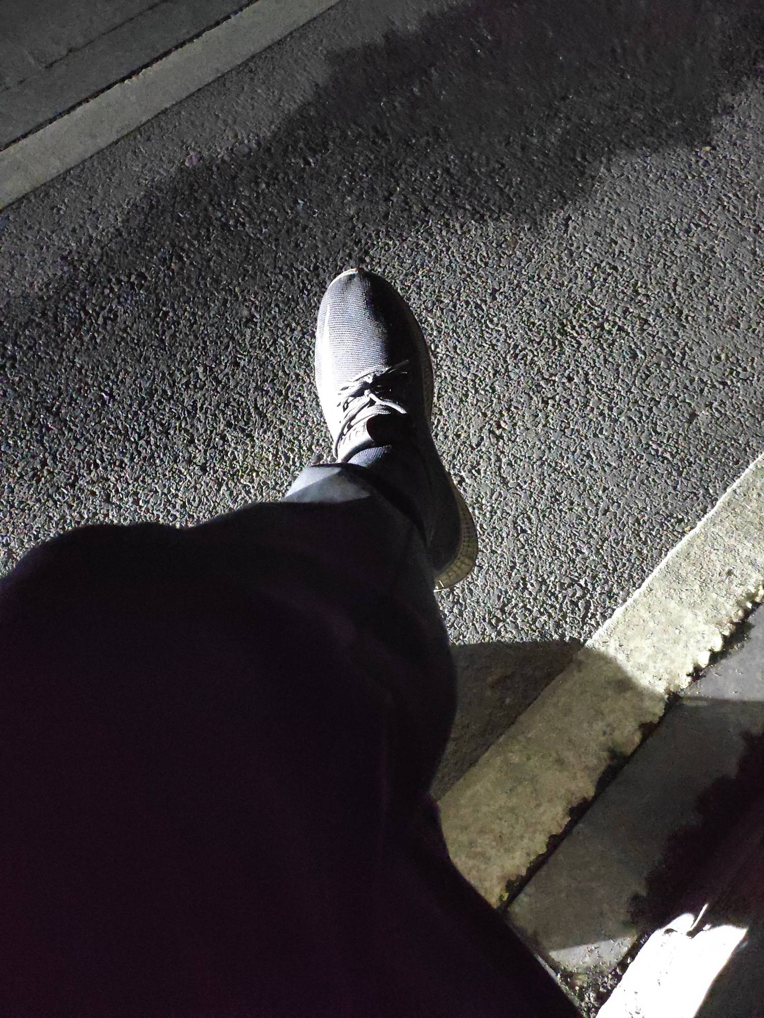 好冷，，风好大，，，挣钱真的不容易



92 / 作者:岁月321 / 