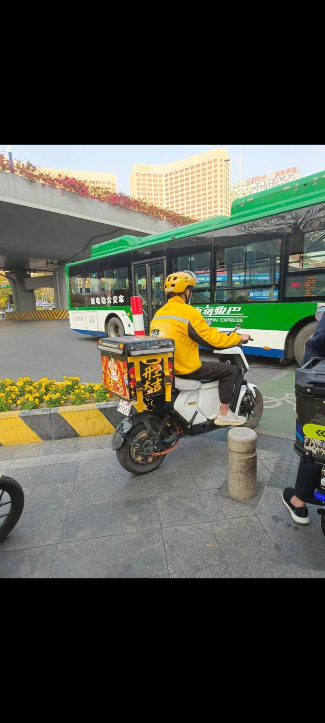 老哥们，手里还有1000，除掉去一线城市车费还剩800，可以去北上广打工吗？够用不？

91 / 作者:追寻心灵X / 