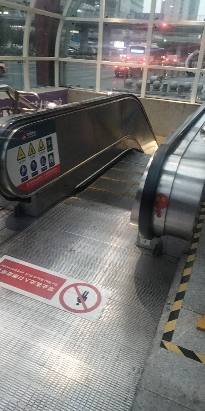 好迷茫啊一个人在地铁口不知道去哪里找工作

90 / 作者:宁波躺平老哥 / 