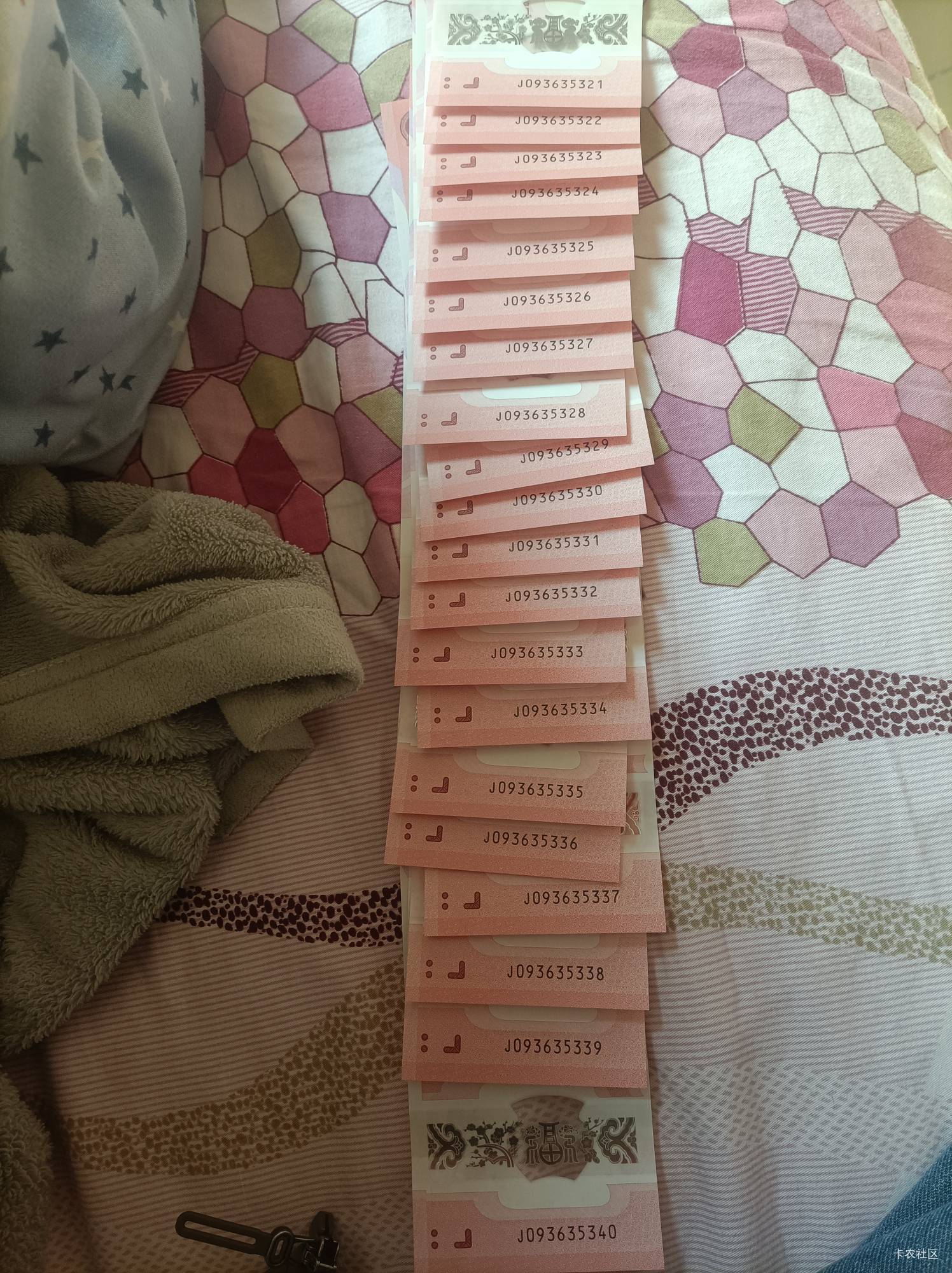 换到永恒号加一张豹子，别人开价50一张  还没卖。还有两T没换

23 / 作者:哦你也 / 