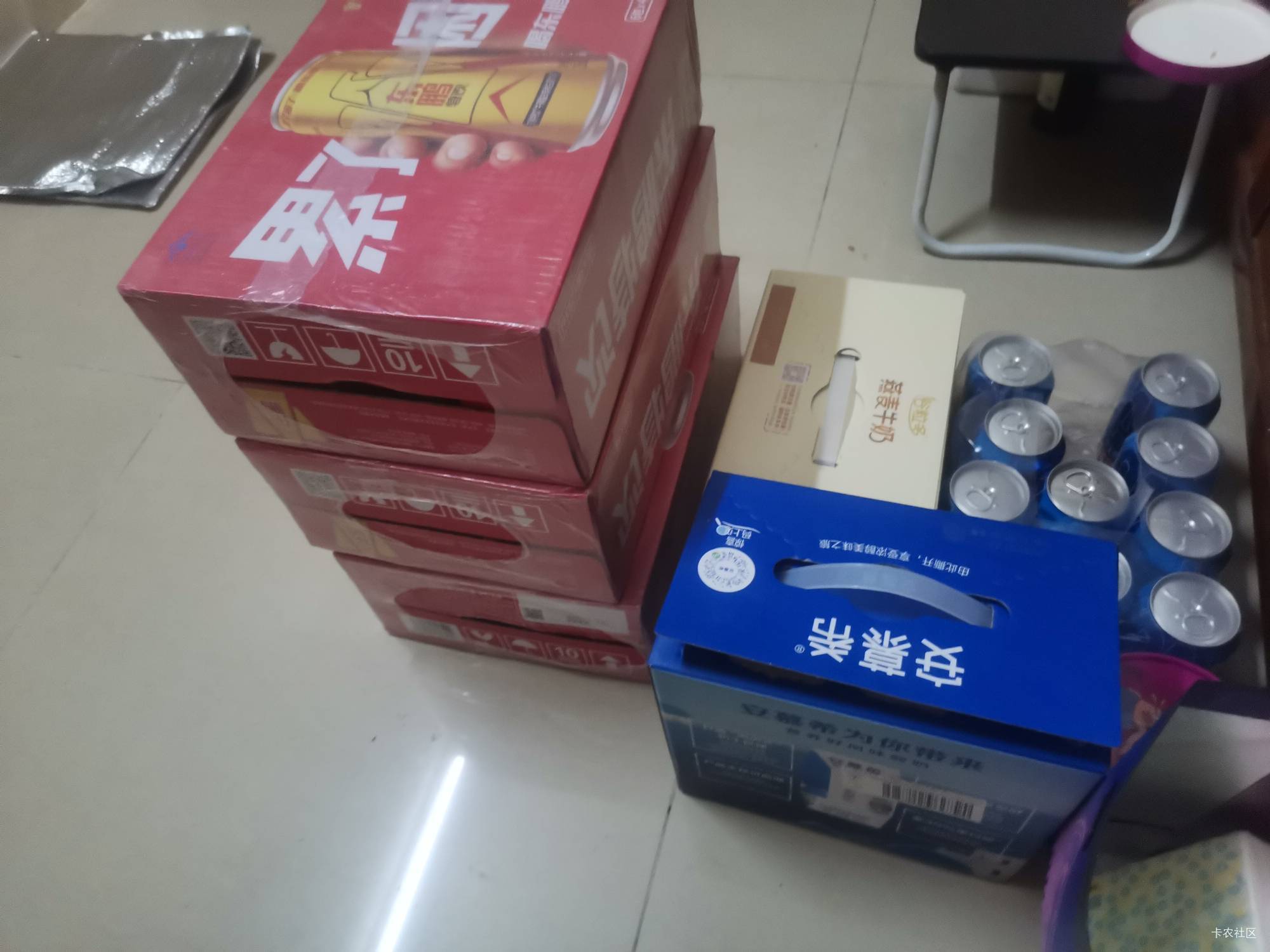 广东美宜佳，买5元2瓶小金罐东鹏抽一次， 晚上5点左右通过，很容易中， 2个号搞了6张78 / 作者:锅锅一jio过去 / 