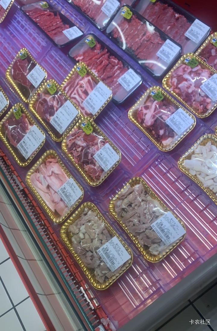 吃老哥们去超市买点

81 / 作者:小鬼是魔鬼 / 