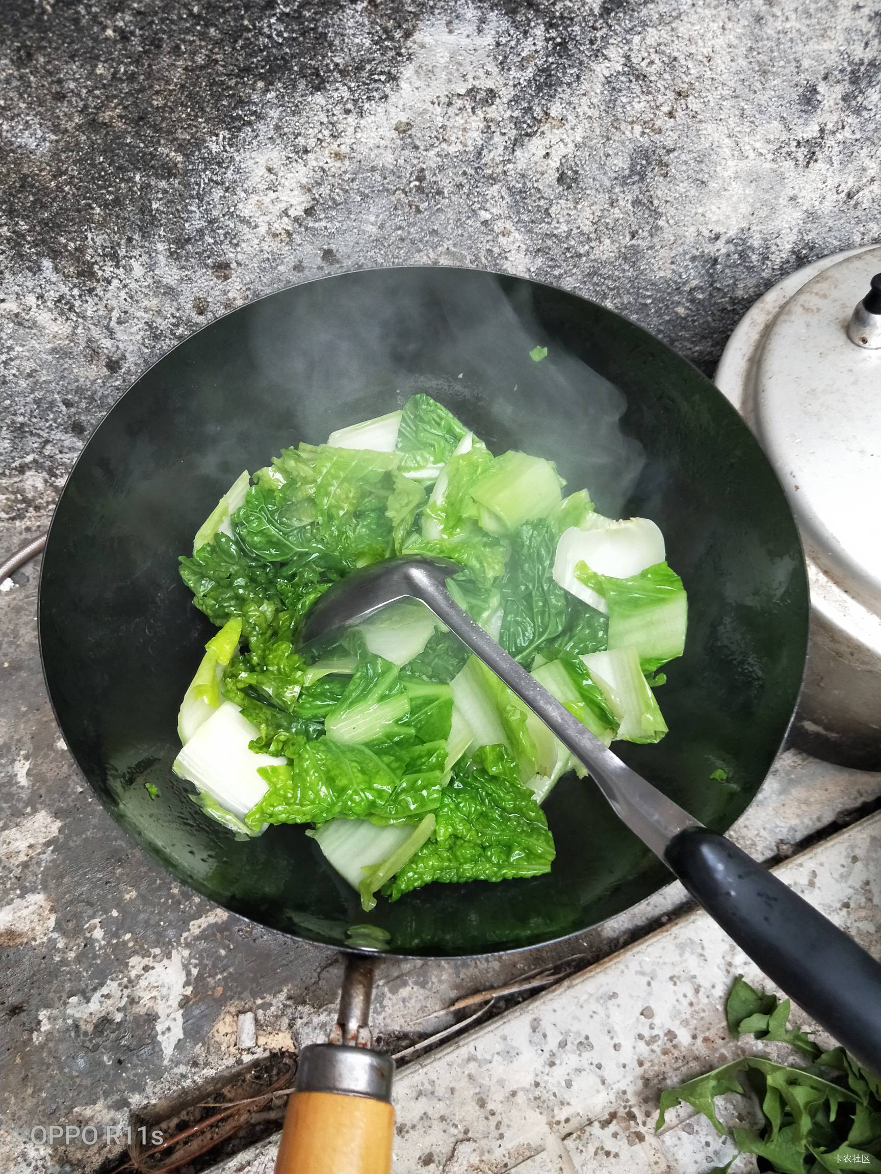 今天过年，我也买只鸡补补，105元




98 / 作者:卡农第一骚 / 