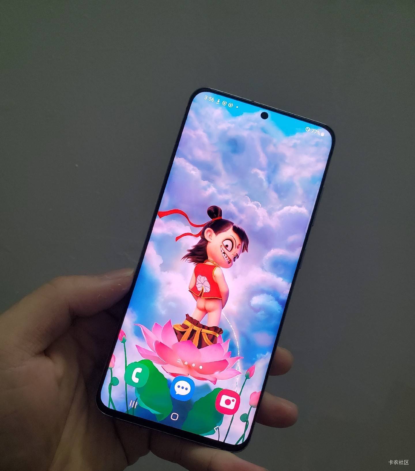 罗永浩锤子联合哪吒，新出的锤吒牌手机，真靓！

32 / 作者:北海控股 / 