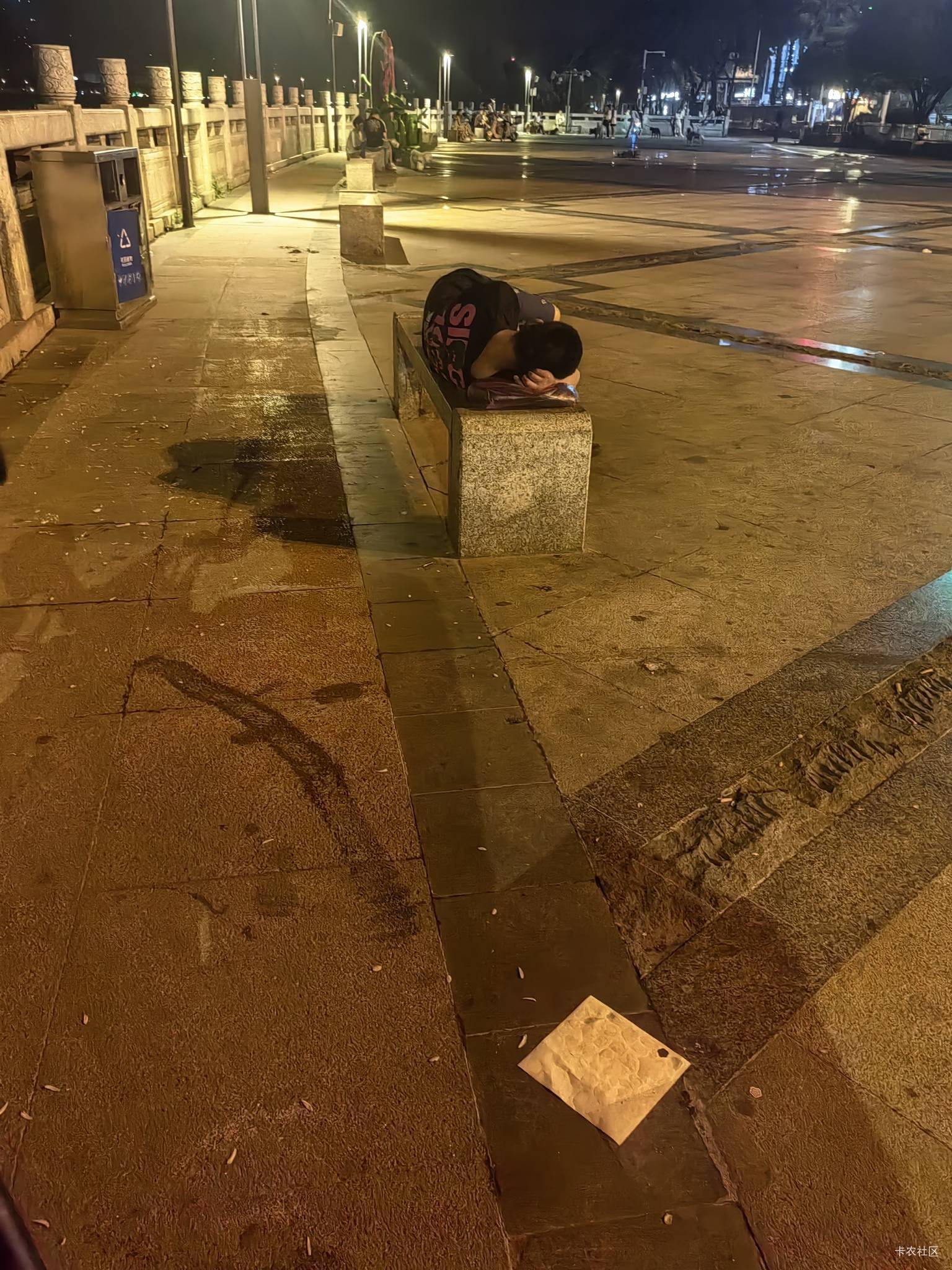 这是那个老哥

82 / 作者:来来过了 / 