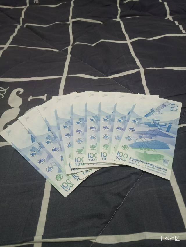 这几天让快手斗地主给我收拾的干干净净，连每日破0的期待都没有，cs


46 / 作者:晒晒月亮 / 