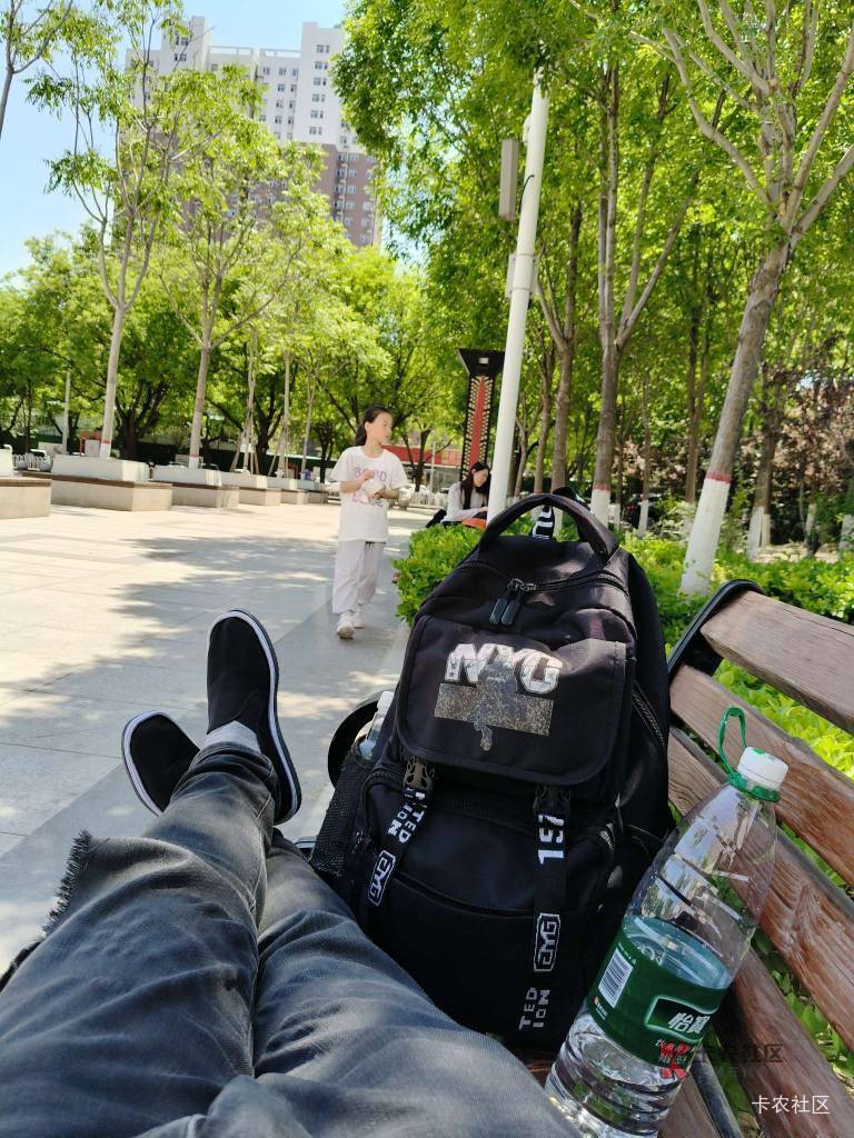 还有15天又要交房租加水电费大概300-50
怎么办，毛又没有大的，目前只有50

29 / 作者:桃园三坑刘阿满 / 