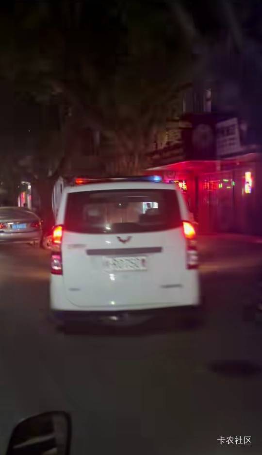  就应该抓，明明三十多岁了还说是学生，问是哪个学校的，她说是驾校的

25 / 作者:永恒yi / 