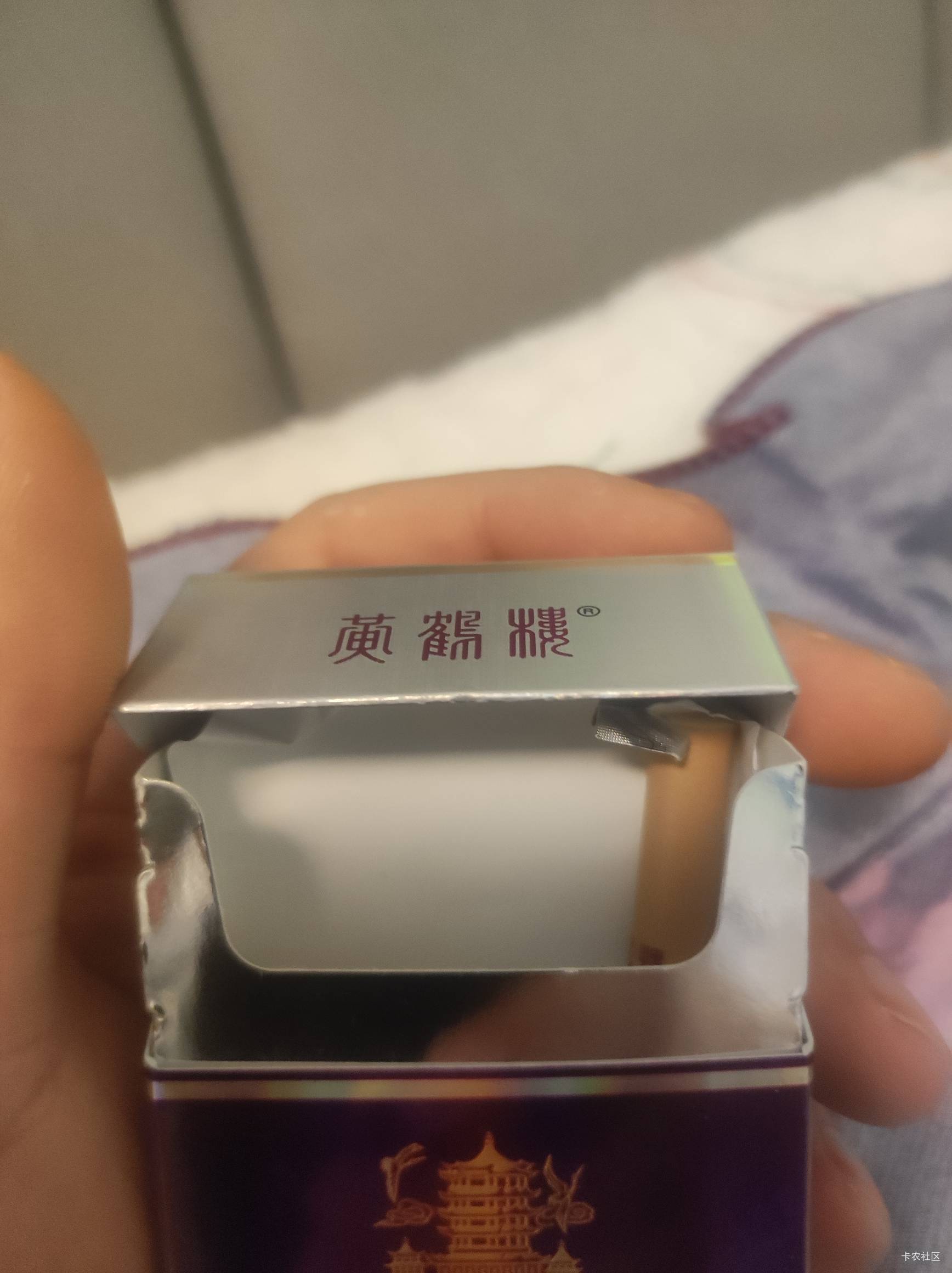 上班啦。拿这1根烟去。13号公积金到账。15号发工资。真难。

83 / 作者:啥时候能轻松 / 