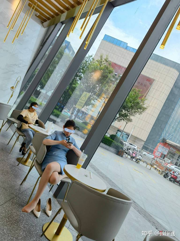 燕云10级真不是人玩的。第一次到那个僵尸井，还要查百度才能知道怎么进去剧情。画面从18 / 作者:岸上狗蛋 / 