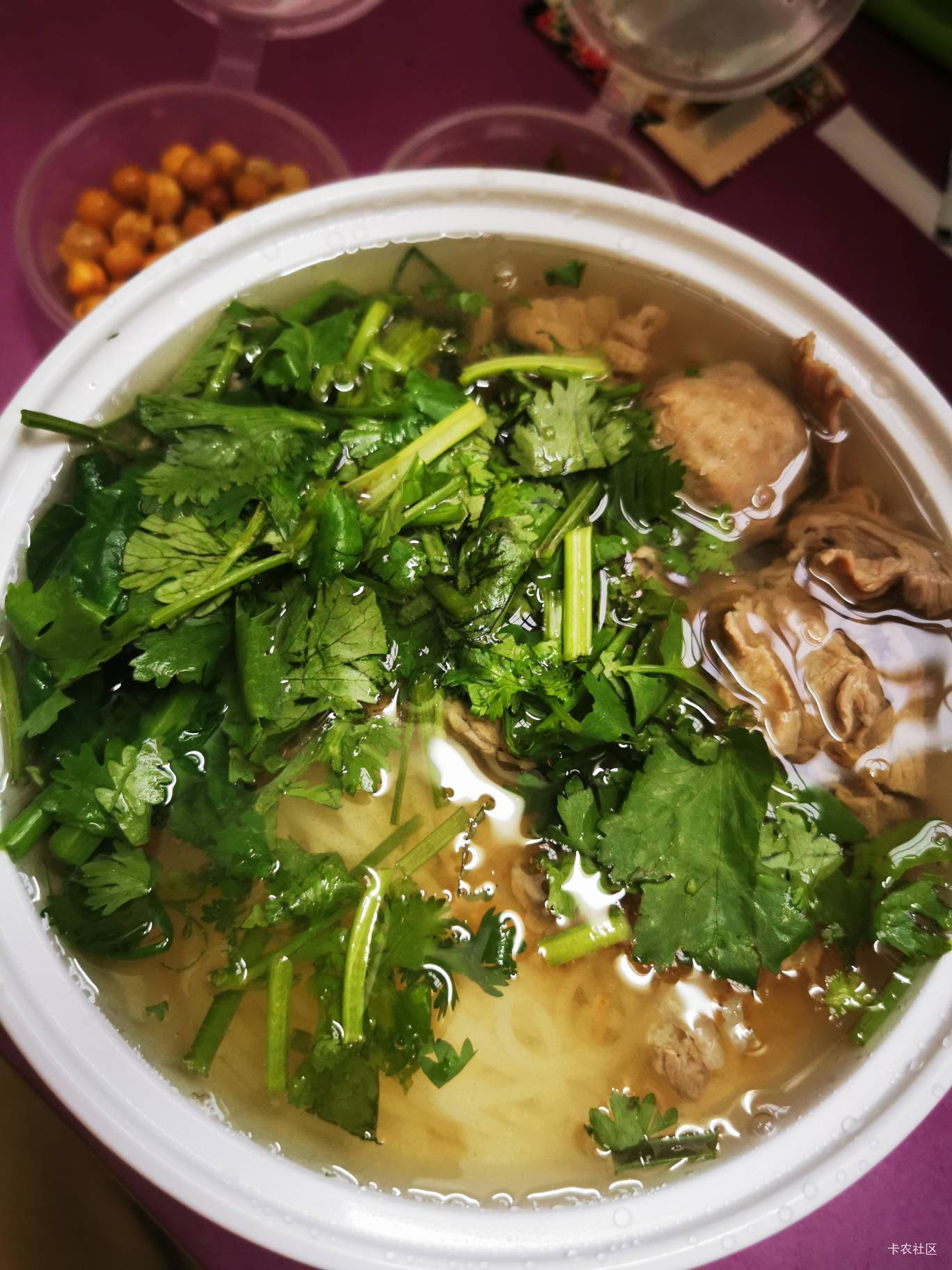 清汤米线，致死量的香菜

23 / 作者:阿生的故事 / 