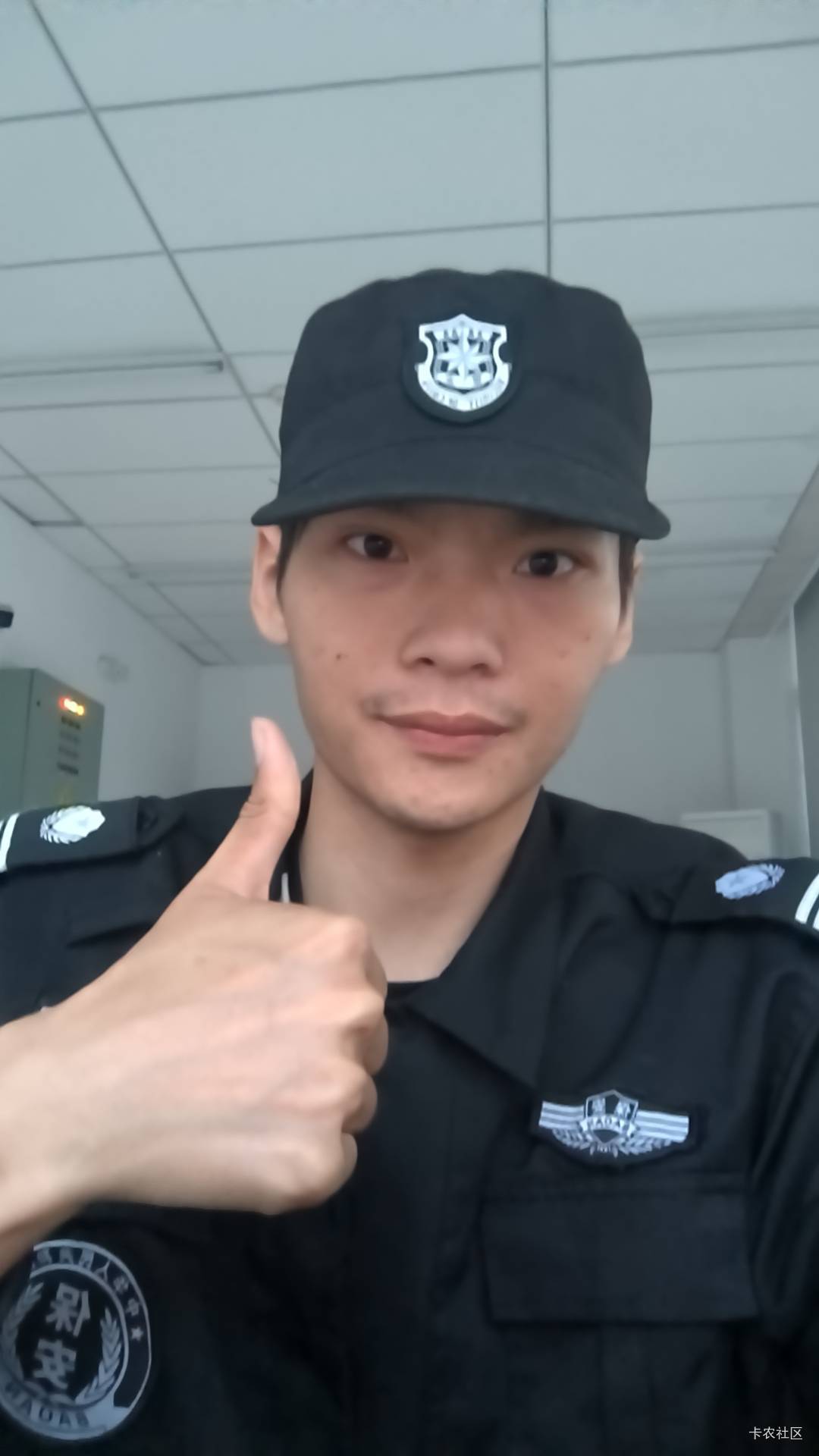 弄个投票吧，看各位老哥是什么看待这种事情的
(如果你有家庭且已经离异，并且养育有小38 / 作者:林夏薇 / 