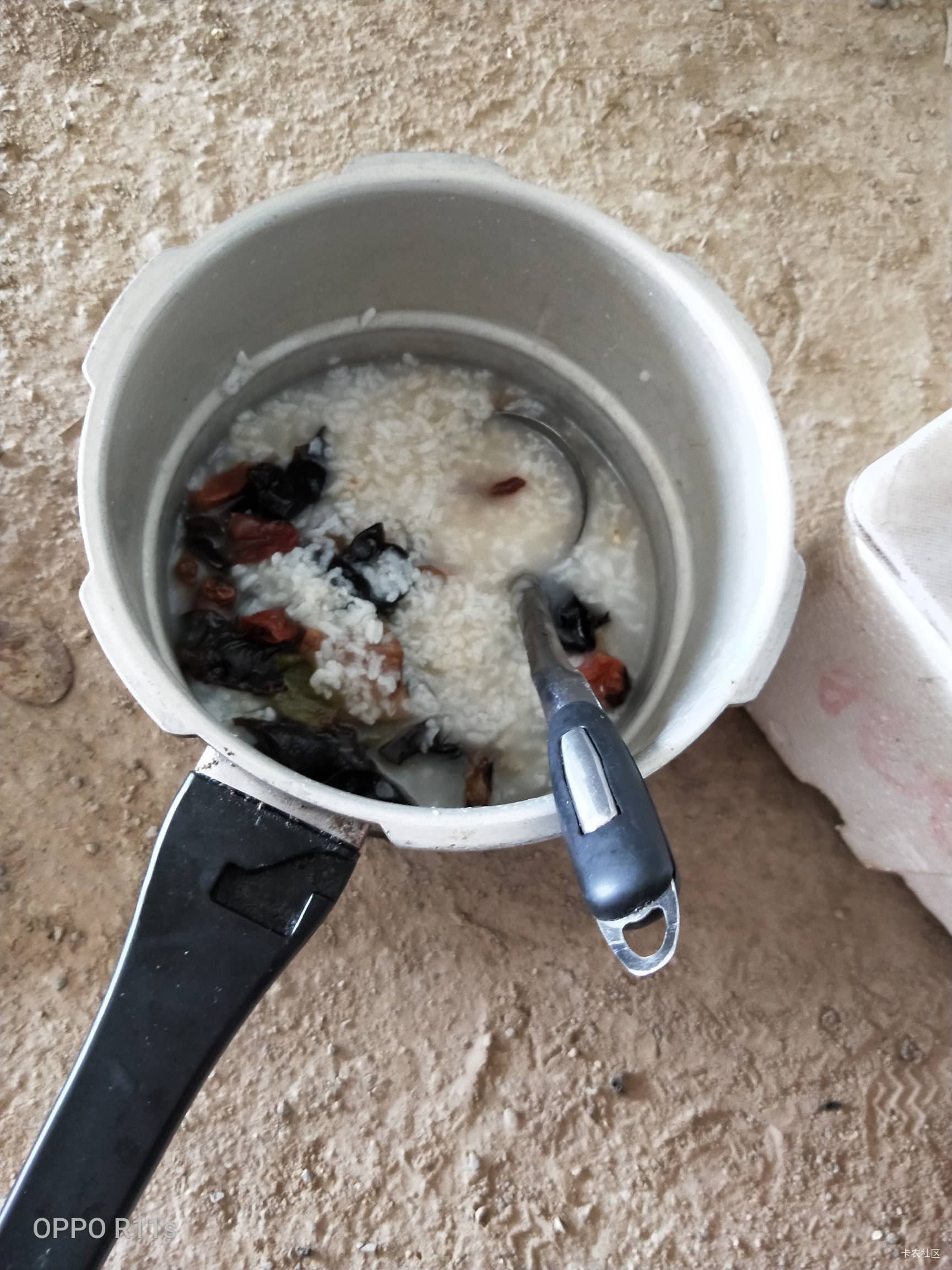 冲啊！舒服几千人同时搞，估计很快就谢谢参与，抢光了




12 / 作者:卡农第一骚 / 