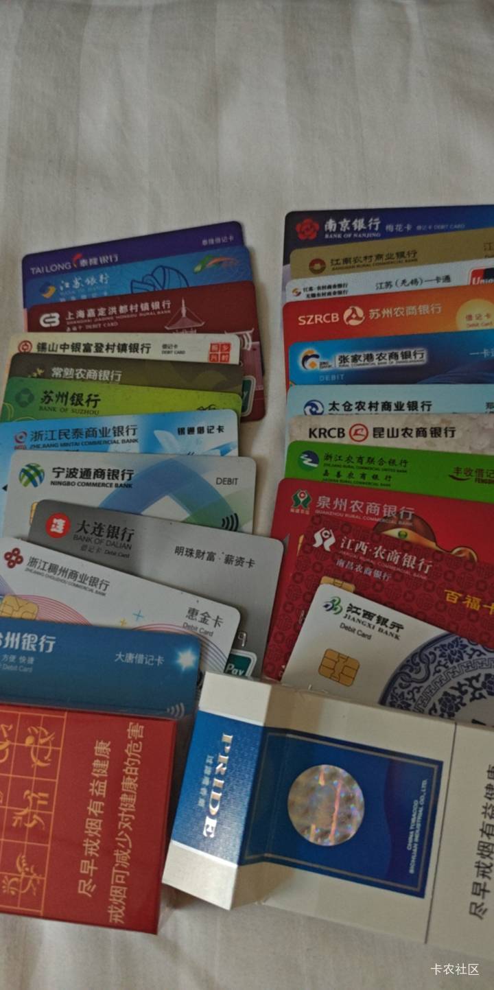全部卡

26 / 作者:露西亚的鱼 / 