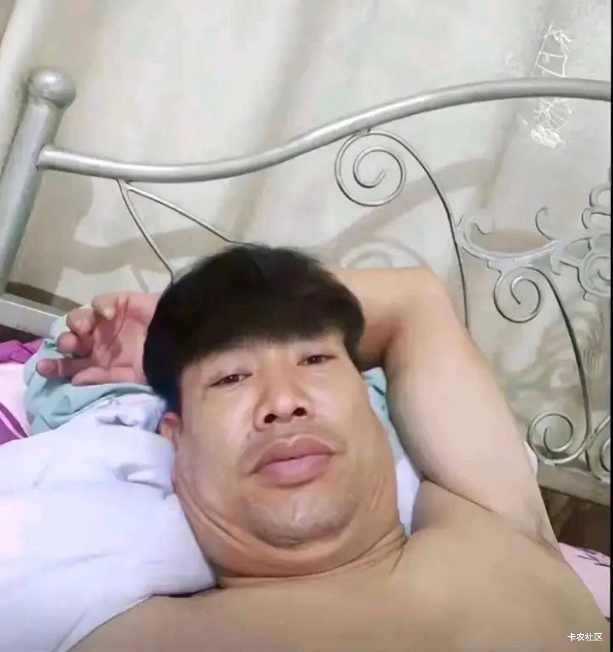 京东昨天晚上开会，东子表示拿一个亿来支援老哥

50 / 作者:慢慢努力吧 / 