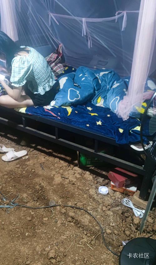 今天找了个挂比工作，宿舍男女同住！太离谱了


8 / 作者:巴斯特的歌谣 / 