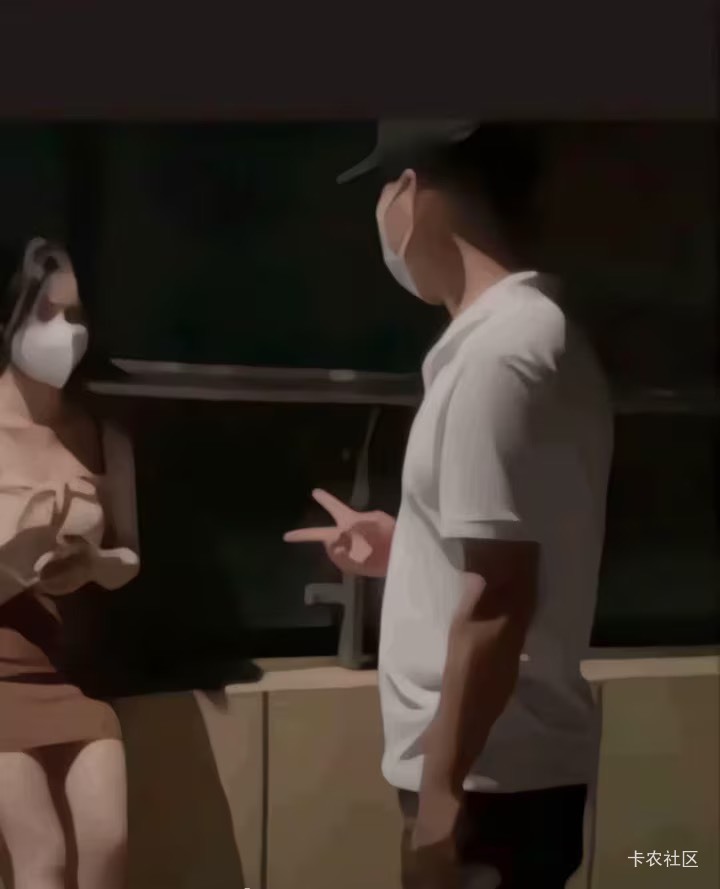 老哥们，哪里冲话费有优惠，手机欠两百短信都不让收了

68 / 作者:我默默不说话呢 / 