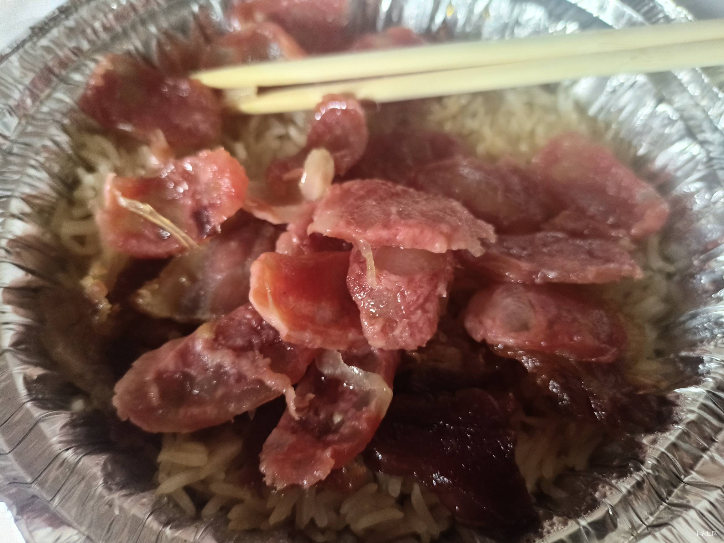 #老哥的一日三餐#东子点的外卖，煲仔饭@卡农多多 

13 / 作者:会打篮球的ikun / 