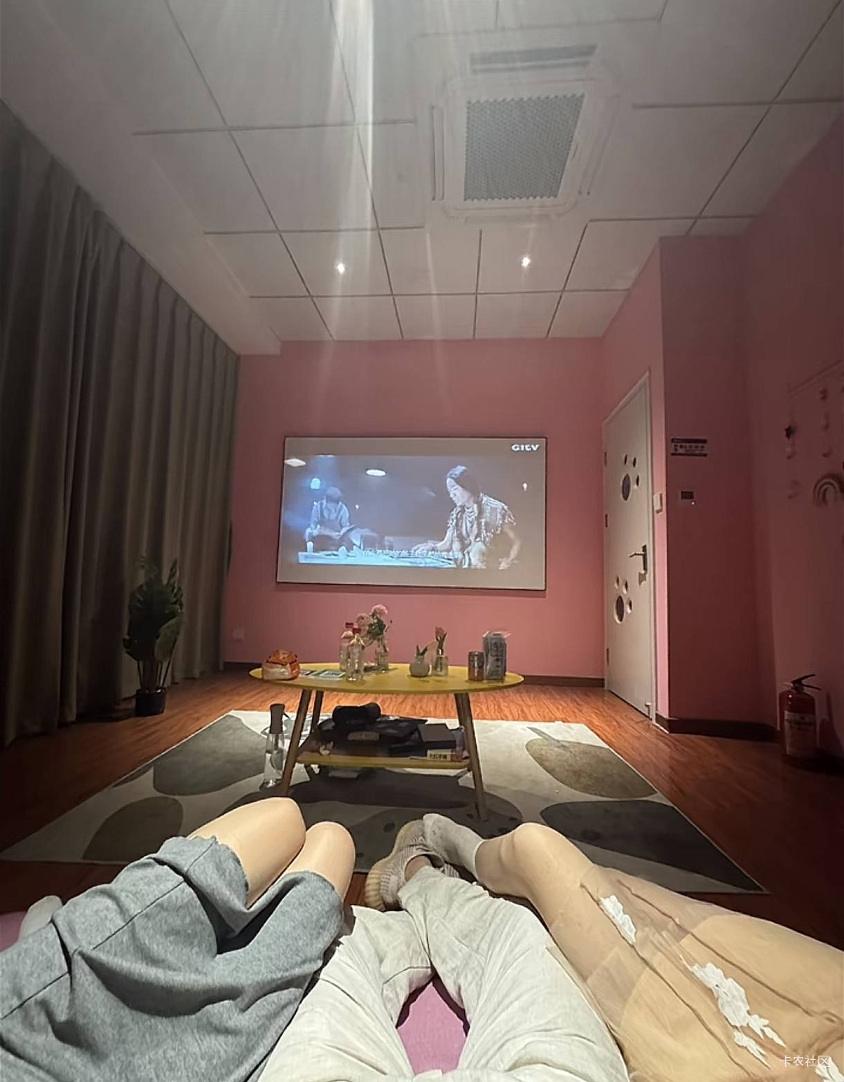 看会电影睡觉了

13 / 作者:交通银行总行 / 