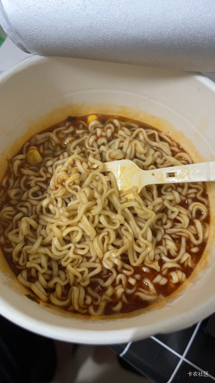 老哥们吃面了

8 / 作者:知了了 / 