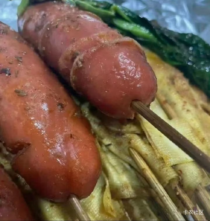 肠还是面包？


69 / 作者:我默默不说话呢 / 