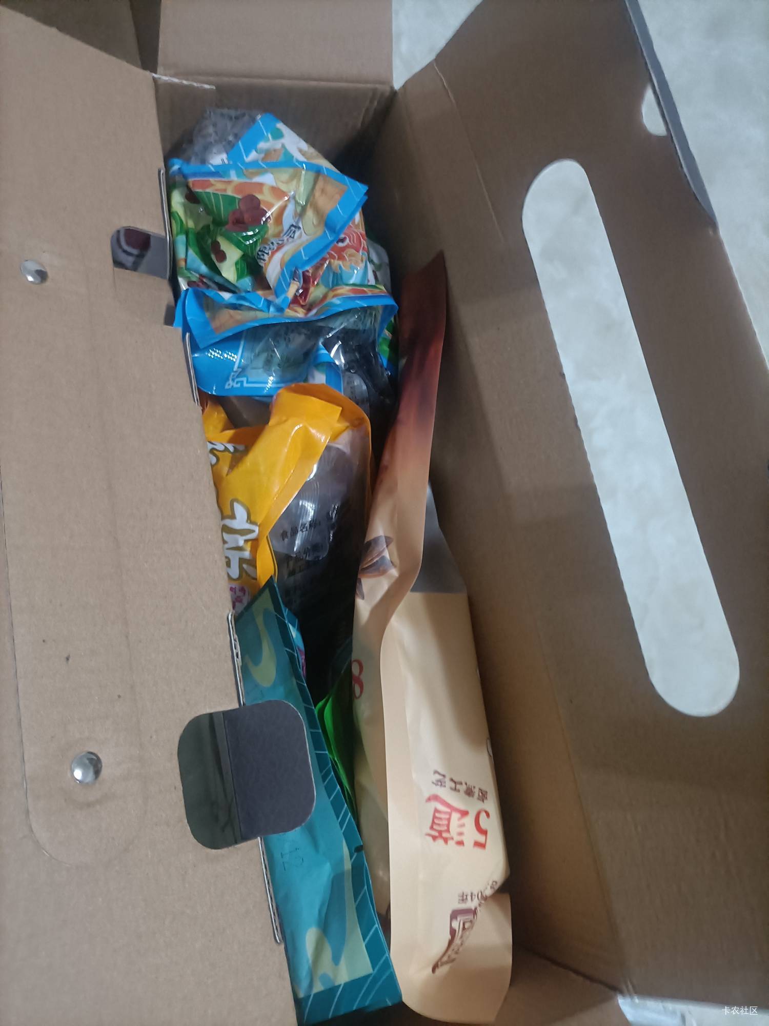 .还是挺有格局的。已经很久没玩了，送了我一份。



63 / 作者:一天两顿拼好饭 / 