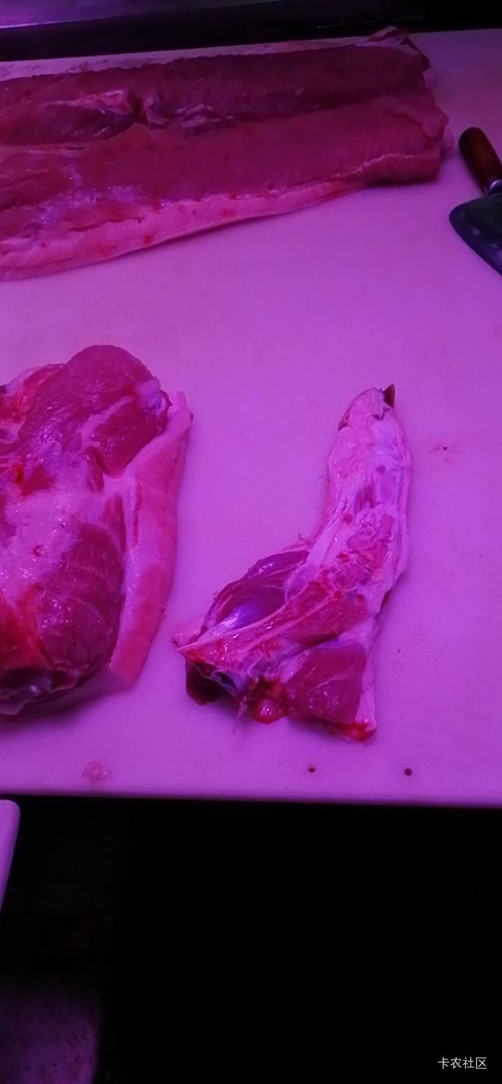 老板半边猪猪

44 / 作者:卡农三嫂 / 