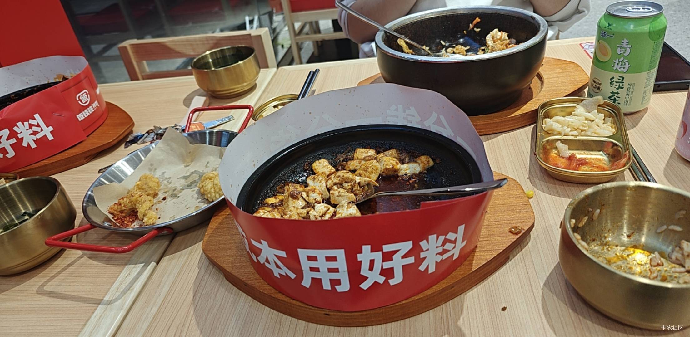 老哥们先吃

21 / 作者:我爱按摩 / 