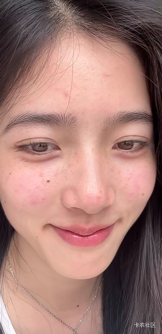 昨天去亲戚家里吃饭，散烟到我了就不给我，乘饭，米饭都乘了就不给我。还有喝酒都敬酒86 / 作者:巴斯特的歌谣 / 