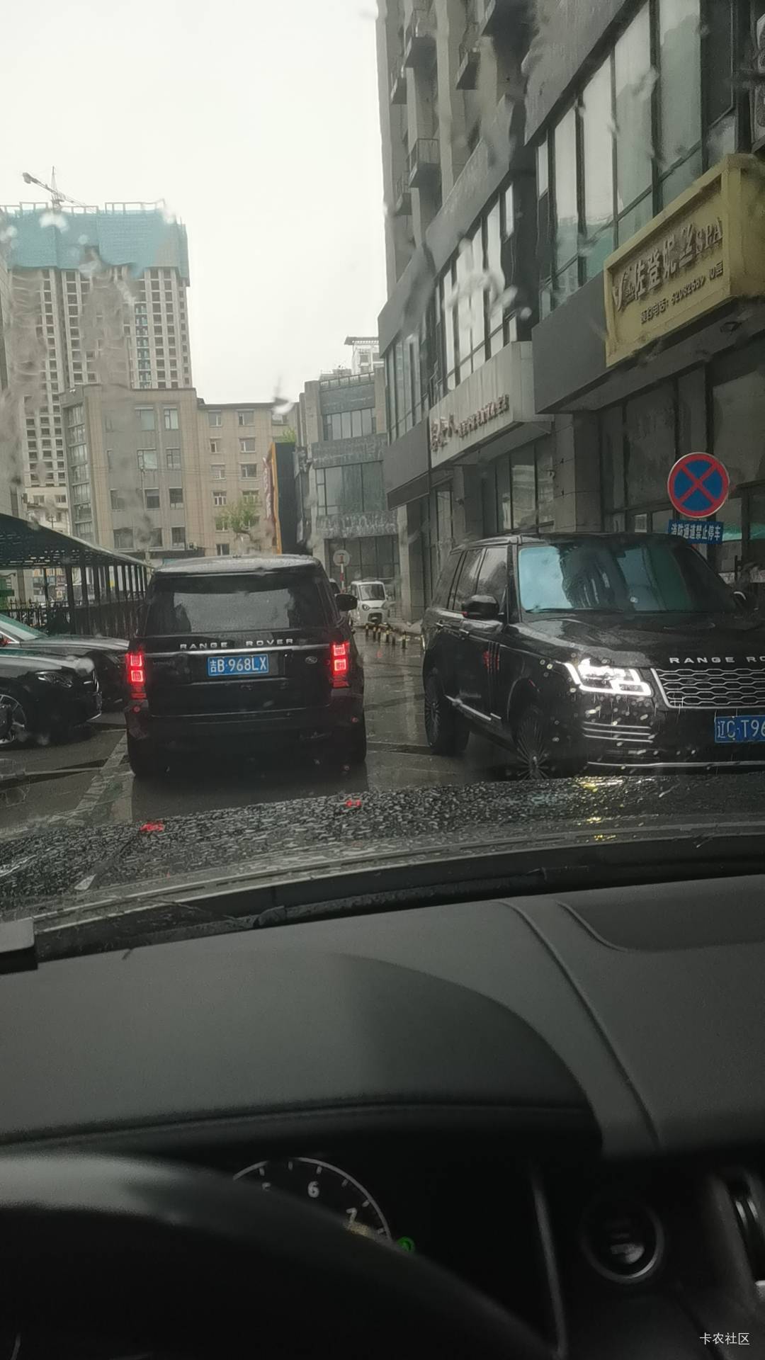 人活在世到底为了什么

100 / 作者:莫问归期2023 / 