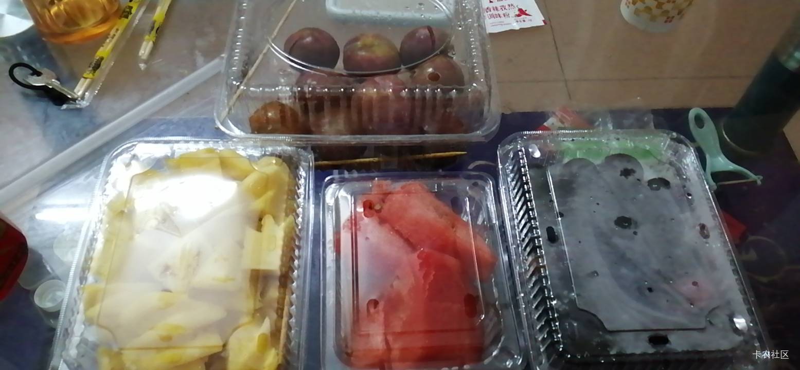 老哥要不要来点

96 / 作者:卡农三嫂 / 