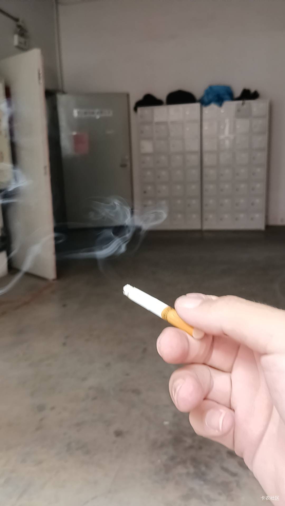牛马生活

12 / 作者:永恒yi / 