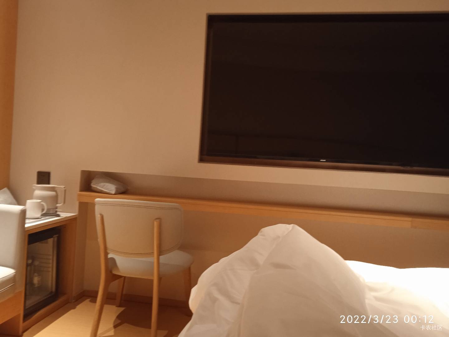 不会真有老哥一天24小时躺在床上翘着二郎腿除了睡觉都盯着卡农吧！

69 / 作者:Ckku / 