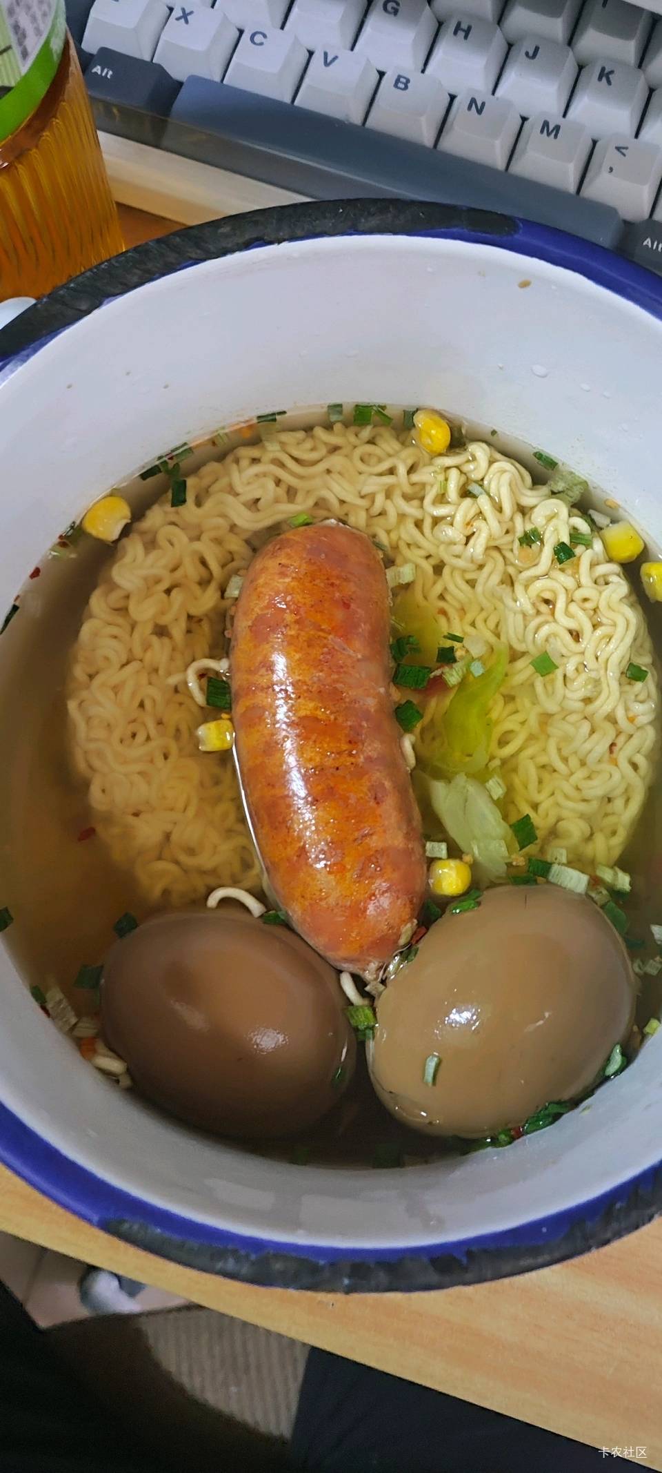 其实大部分的富二代比百分之九十以上的普通人的后代强。从小接受精英教育，和各种礼仪53 / 作者:好好做个卡农人 / 