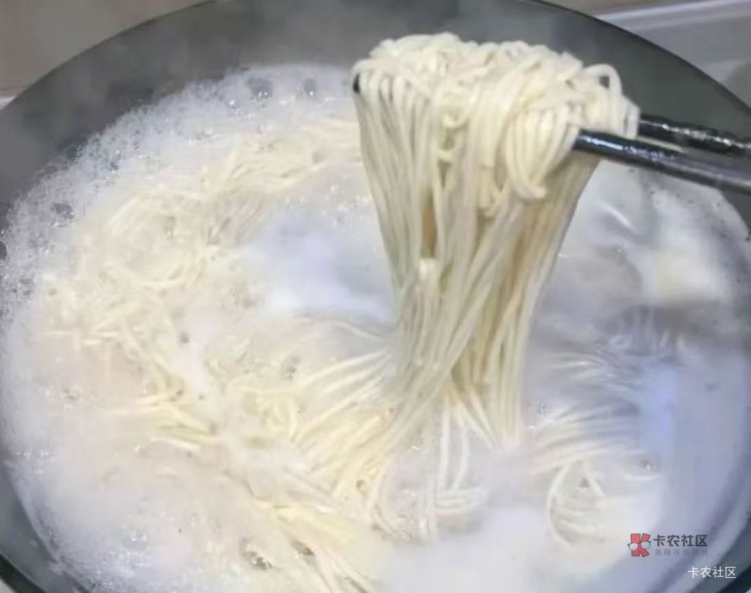 我给候时空天？



50 / 作者:朱铁胆 / 