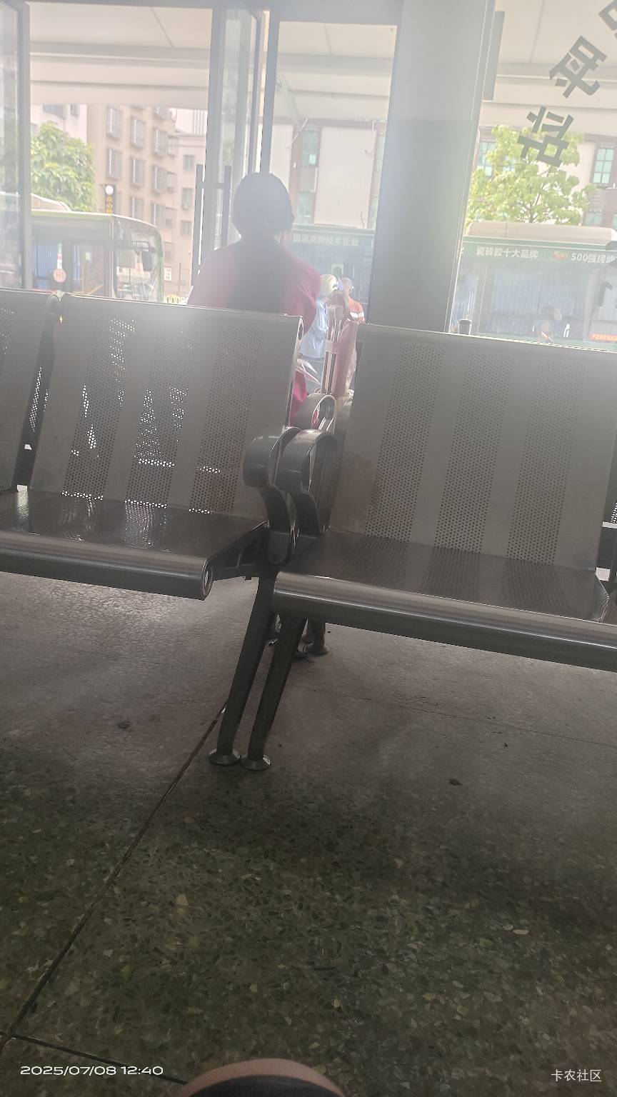 老哥们我很喜欢这精神小妹过去泡有没有希望

98 / 作者:卡农最后一位帅哥 / 