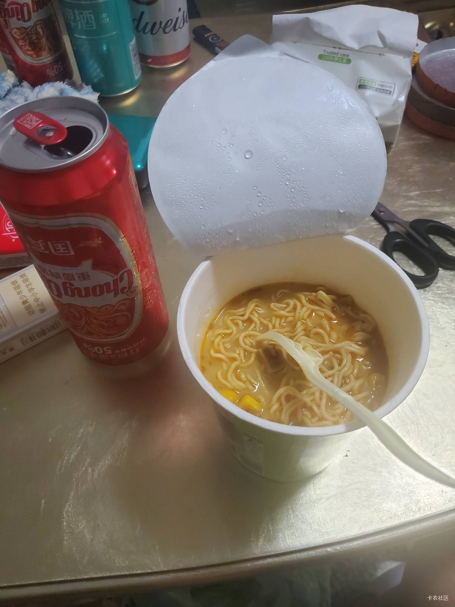 太热了不想吃饭 一点胃口没有 有味道的又太贵只能吃点泡面

73 / 作者:玛卡巴卡哟 / 