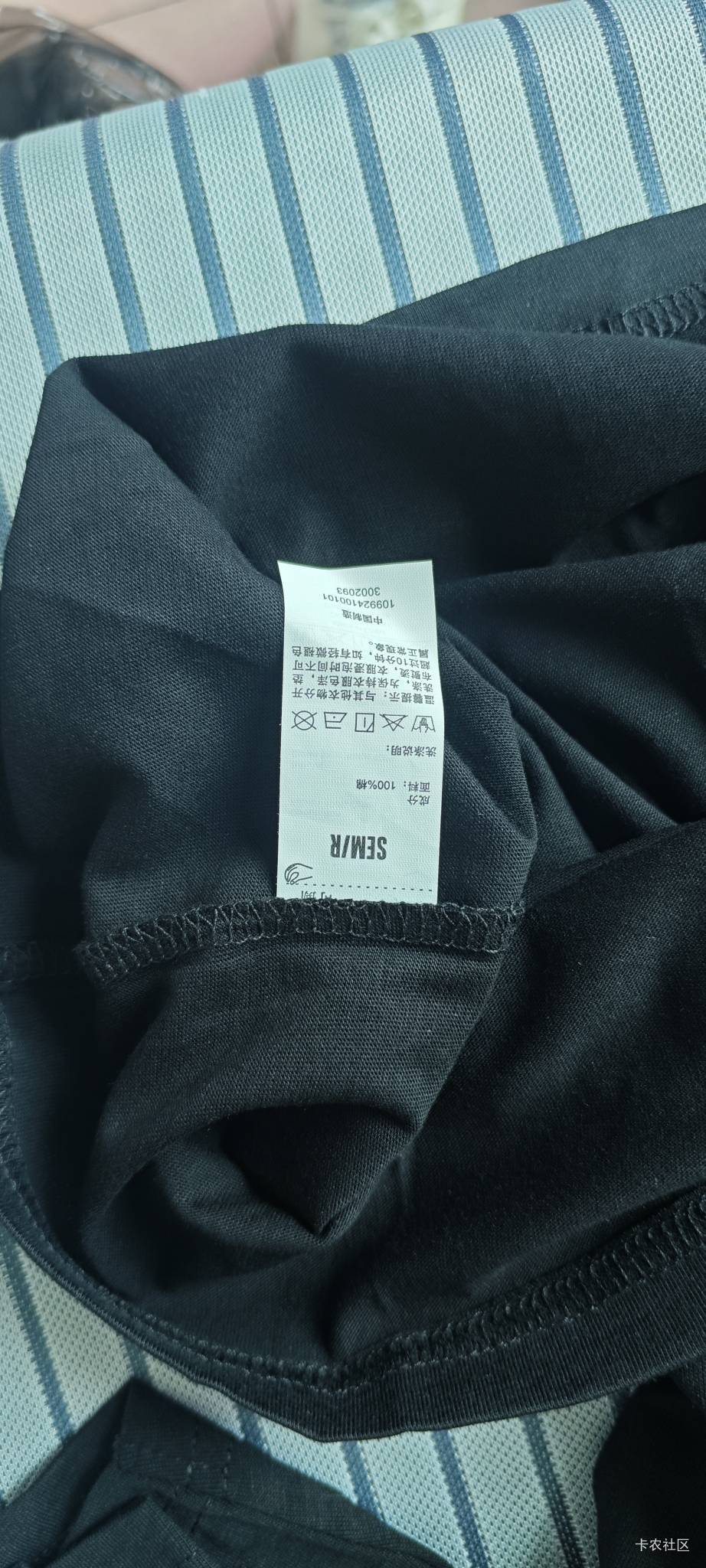 卡农不会就我一个人在穿s码的衣服吧



60 / 作者:卡农豆包 / 