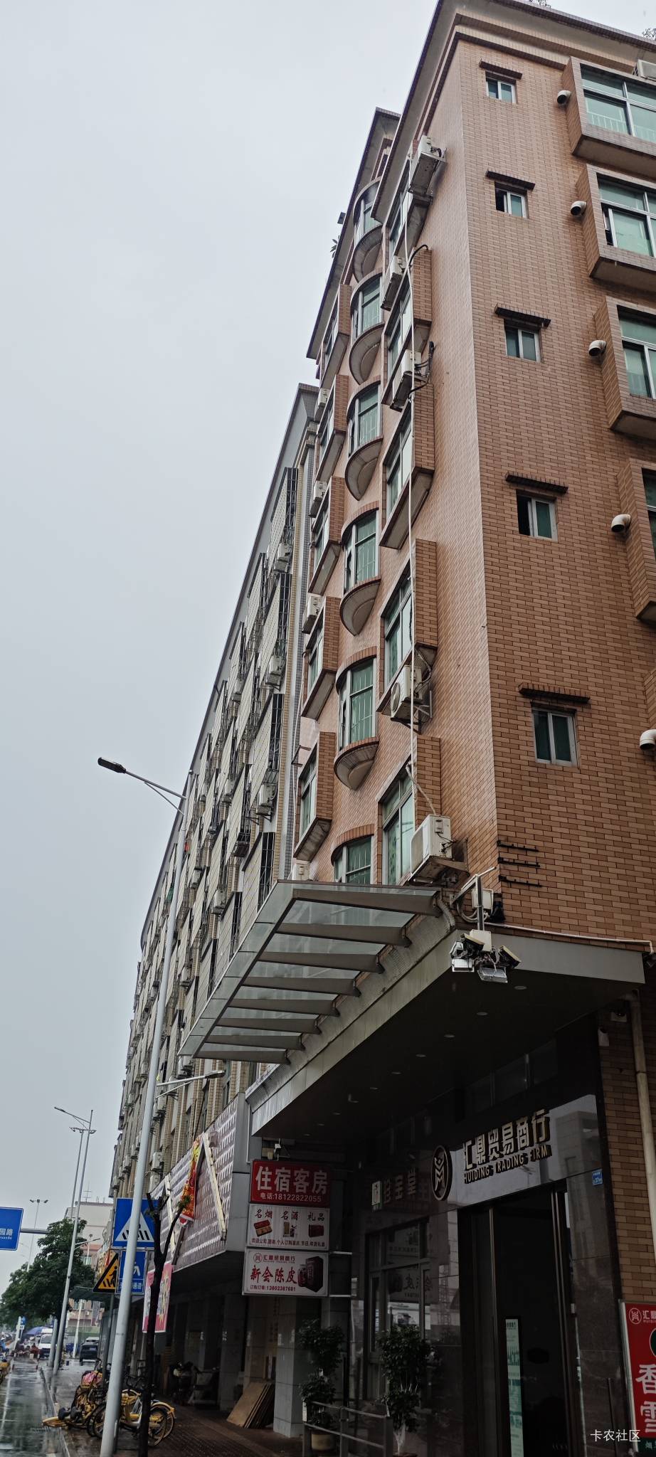 东莞这种楼没电梯，点外卖在五楼，外卖小哥会不会爬楼送上来啊

30 / 作者:卡农豆包 / 