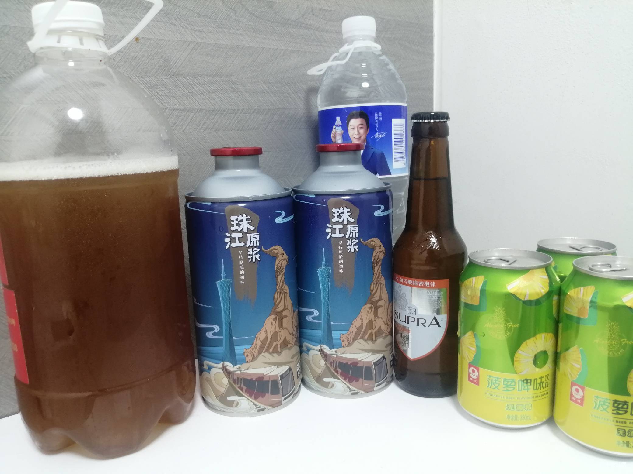 深工上月到最后一天抢了个没用景区票，所以这月直奔美团抢到了，中午订酒水。中行没钱61 / 作者:驴背上的拿破仑 / 