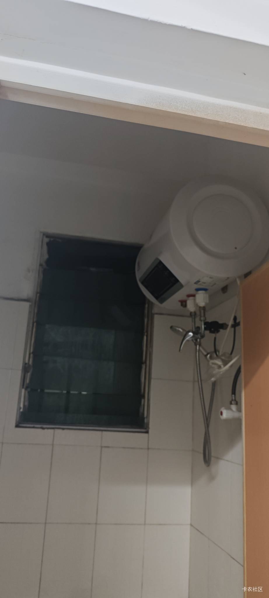 东莞房租还是便宜啊！空调 热水器 洗衣机 才300多一点一个月


2 / 作者:卡农豆包 / 
