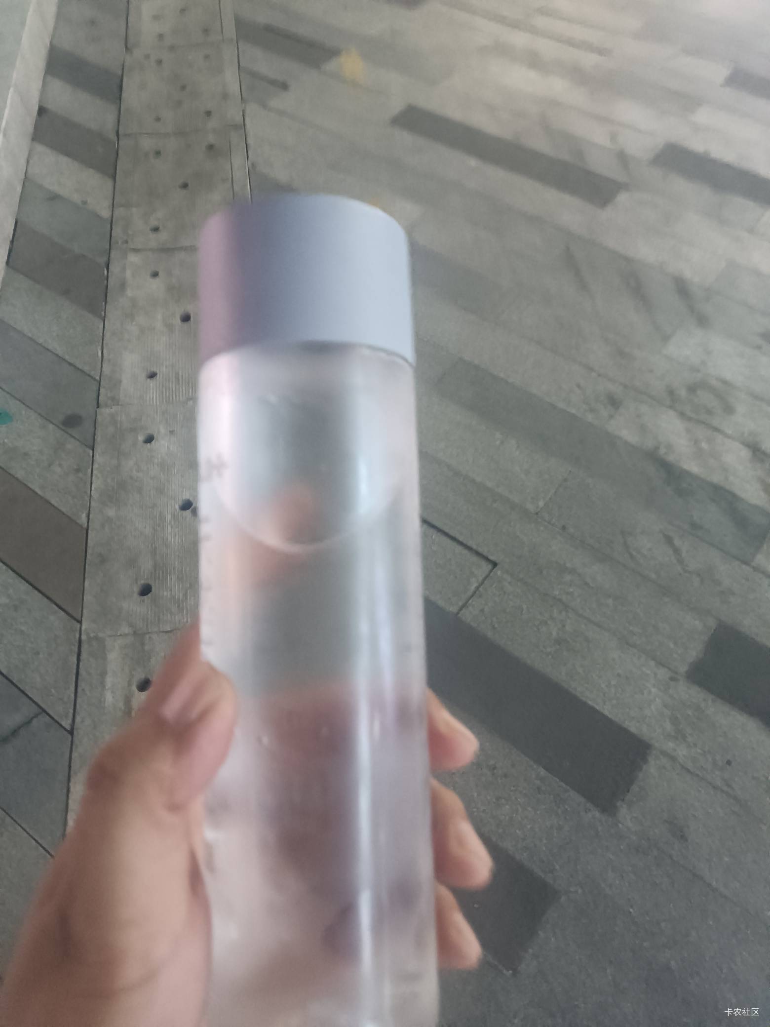 依能天然苏打水

6 / 作者:yb230102 / 