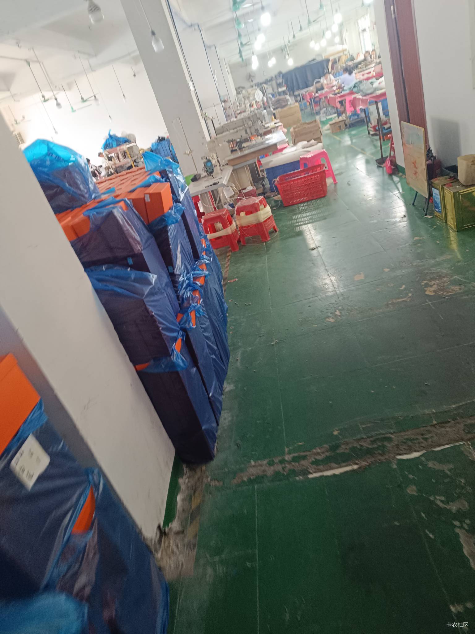 现在工厂都没几个人？


79 / 作者:开弓没有回头箭 / 