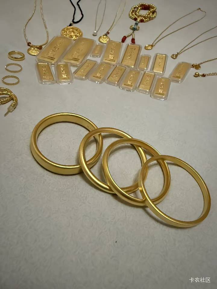 还行，把身上的钱都换成金子了。

56 / 作者:好好做个卡农人 / 