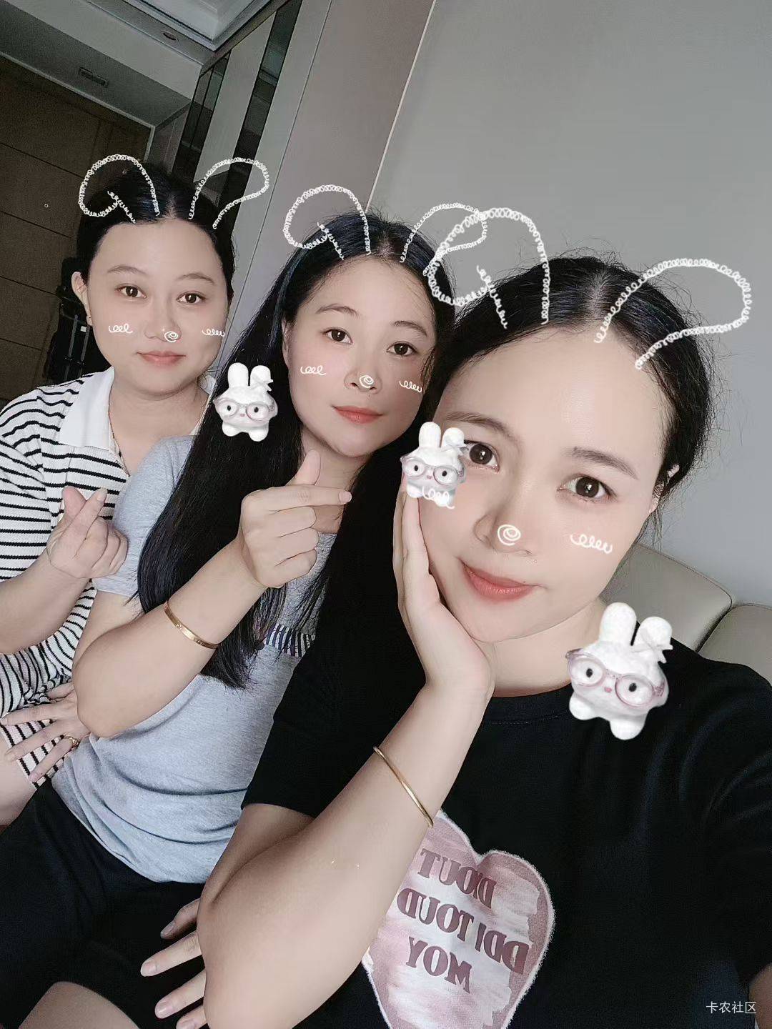 太难了老哥们






41 / 作者:卡农最后一位帅哥 / 
