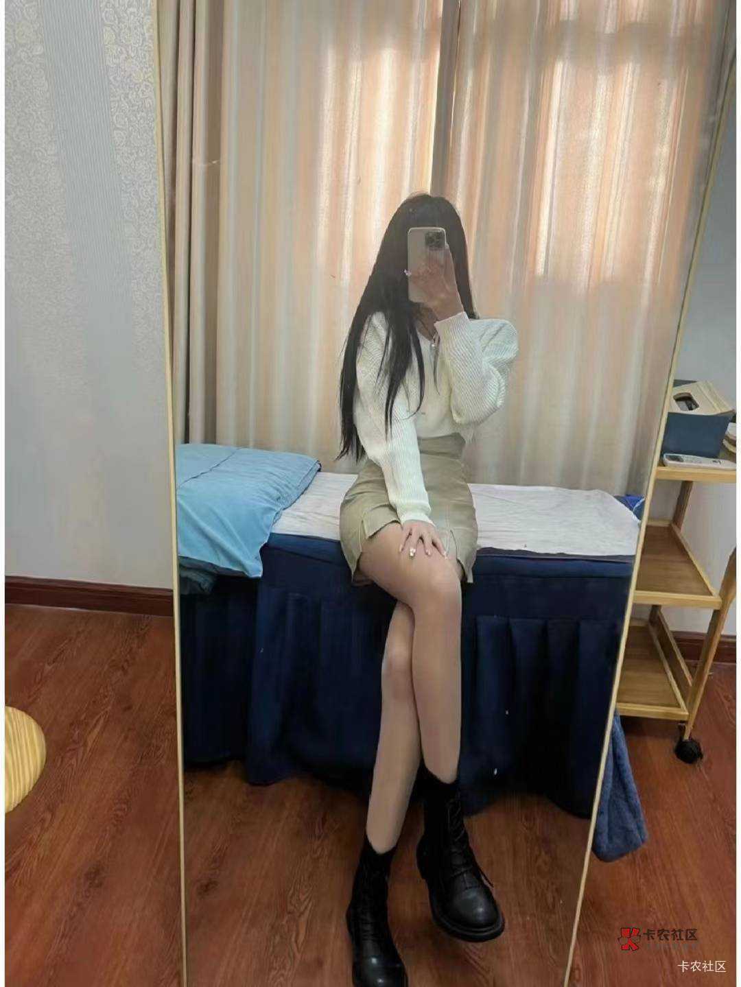 现在各路牛鬼蛇神，妖魔鬼怪大概还能有多少？嘿嘿

7 / 作者:瘸腿仙狐蓝雨亮 / 